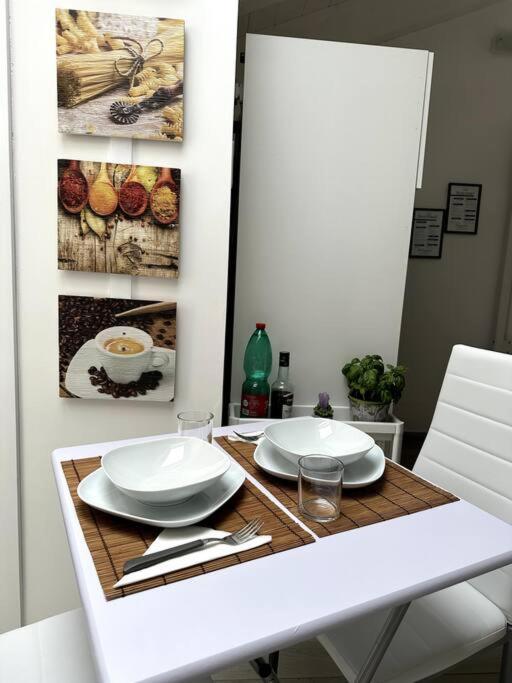 The Sweet Attic Room - De Vivo Realty Meta Di Sorrento ภายนอก รูปภาพ